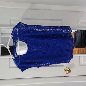 Blue floral Express top